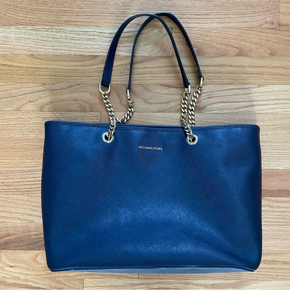 Michael Kors navy blue chain purse